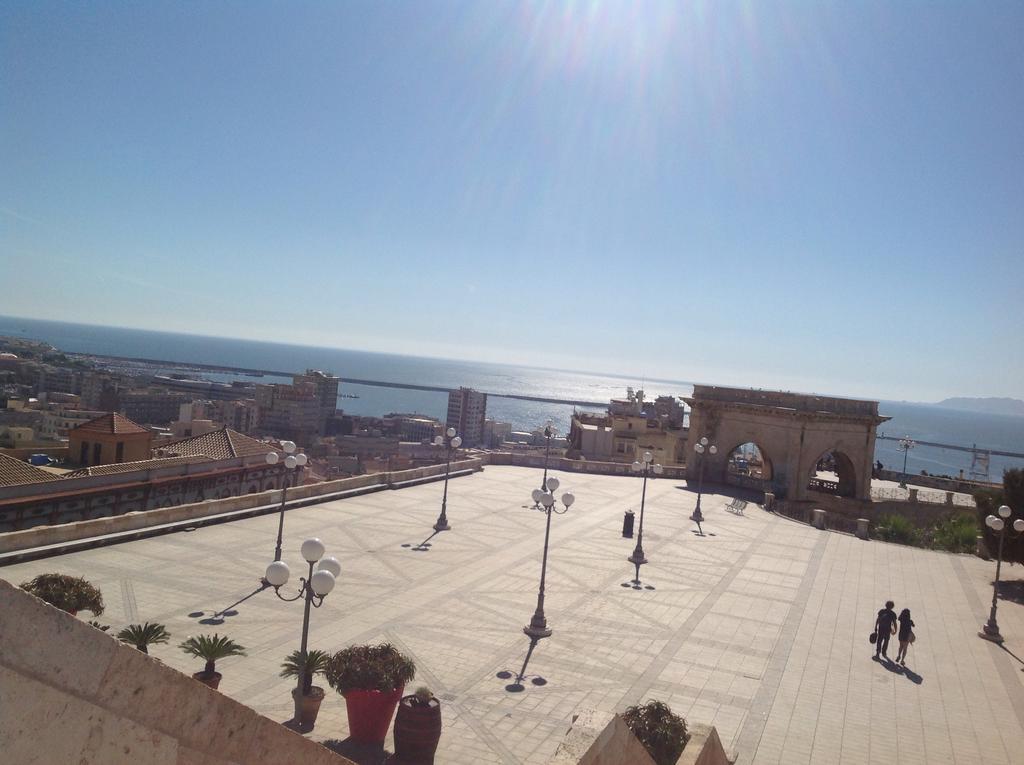 Hotel Antica Dimora à Cagliari Extérieur photo